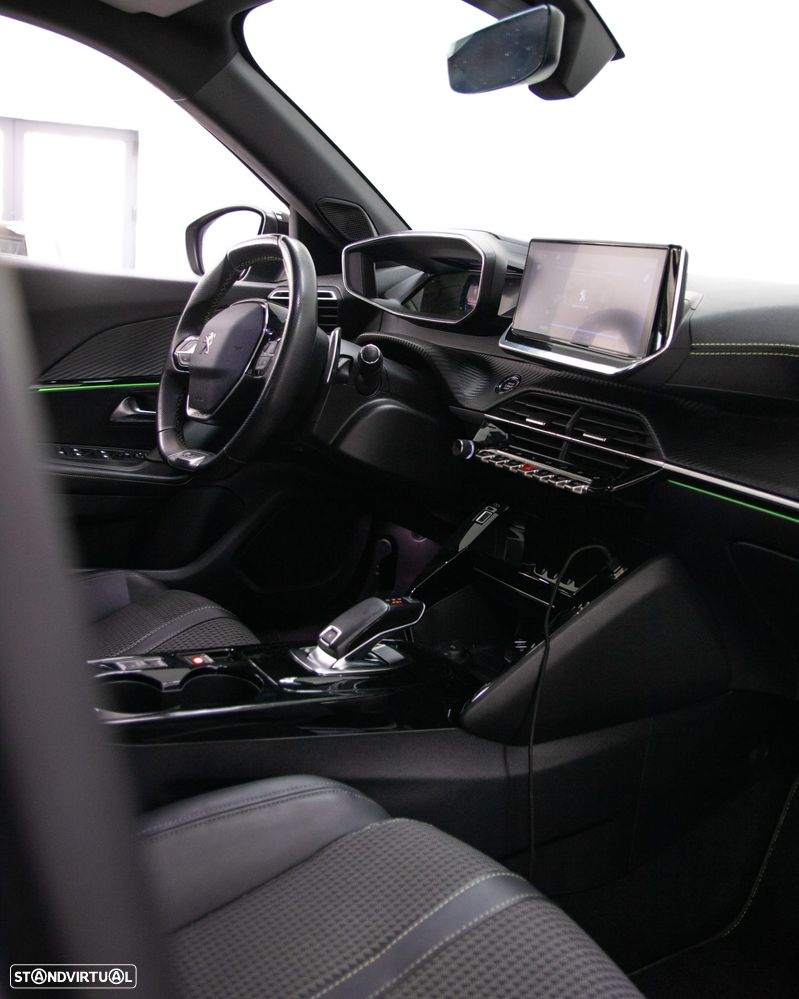 Peugeot 2008 - 5