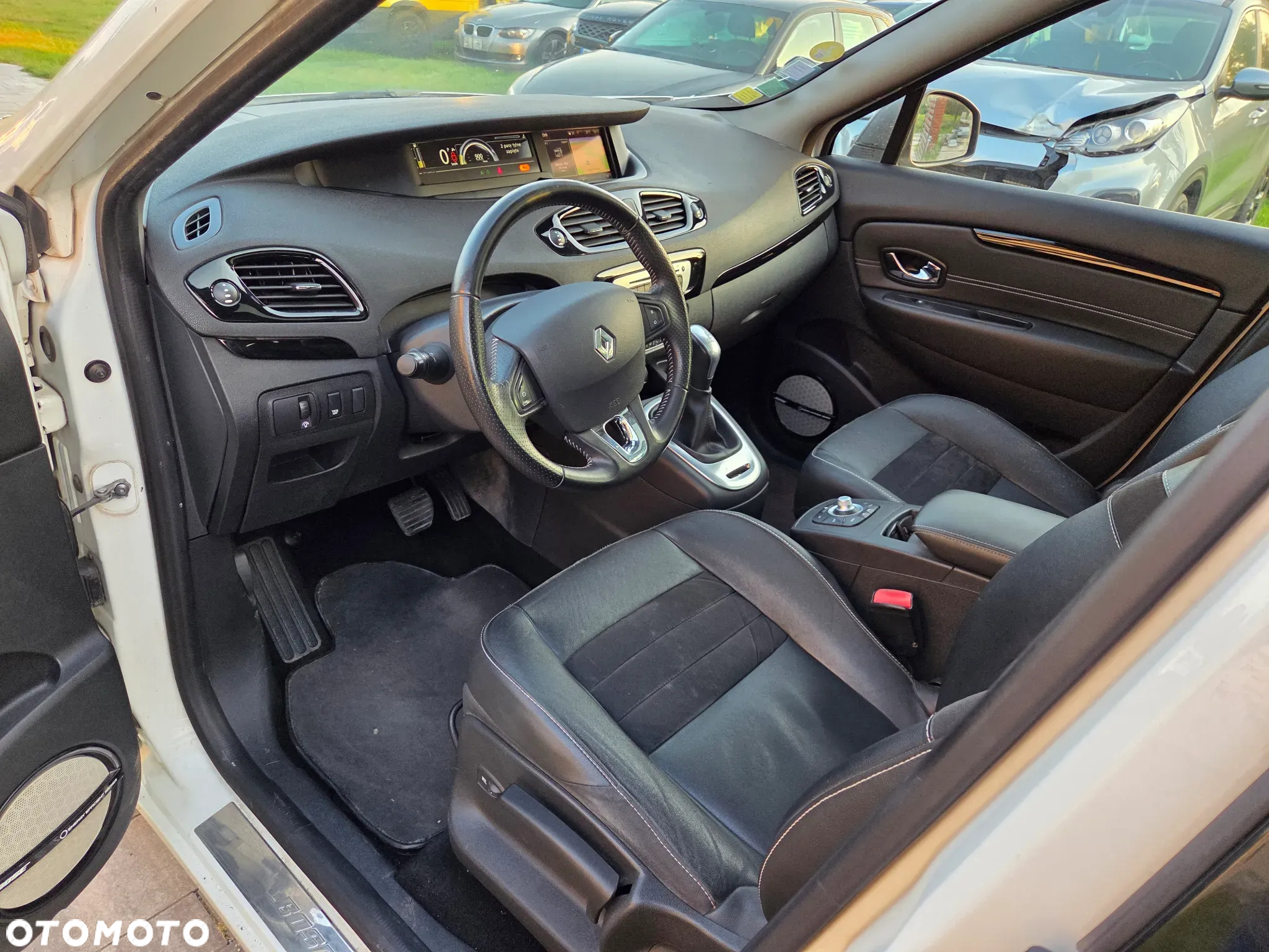 Renault Grand Scenic dCi 110 EDC Bose Edition - 14