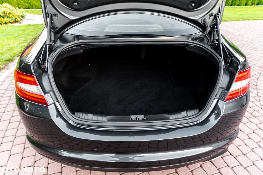 Jaguar XF 2.2 - 14