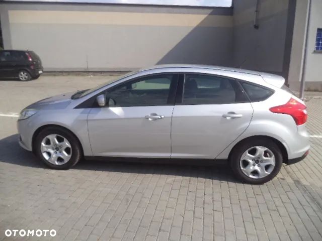 Ford Focus 1.6 TDCi DPF Trend - 6