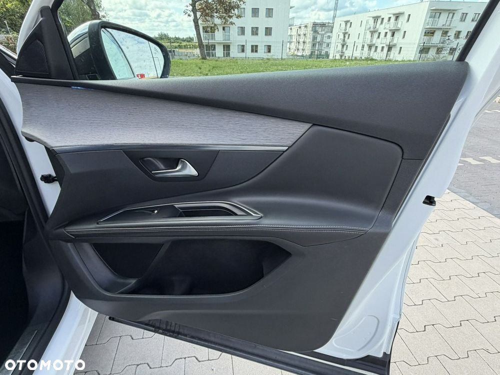 Peugeot 5008 BlueHDi 180 EAT8 GT - 31