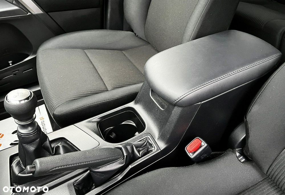 Toyota RAV4 2.0 Active 4x4 - 27