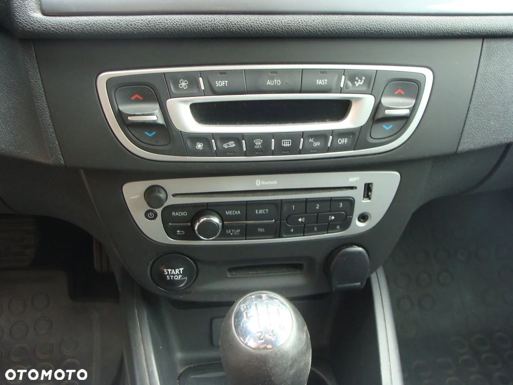 Renault Megane 1.2 Energy TCe Limited - 9