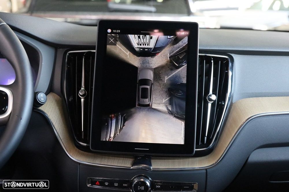 Volvo XC 60 2.0 T6 PHEV Plus Dark - 30