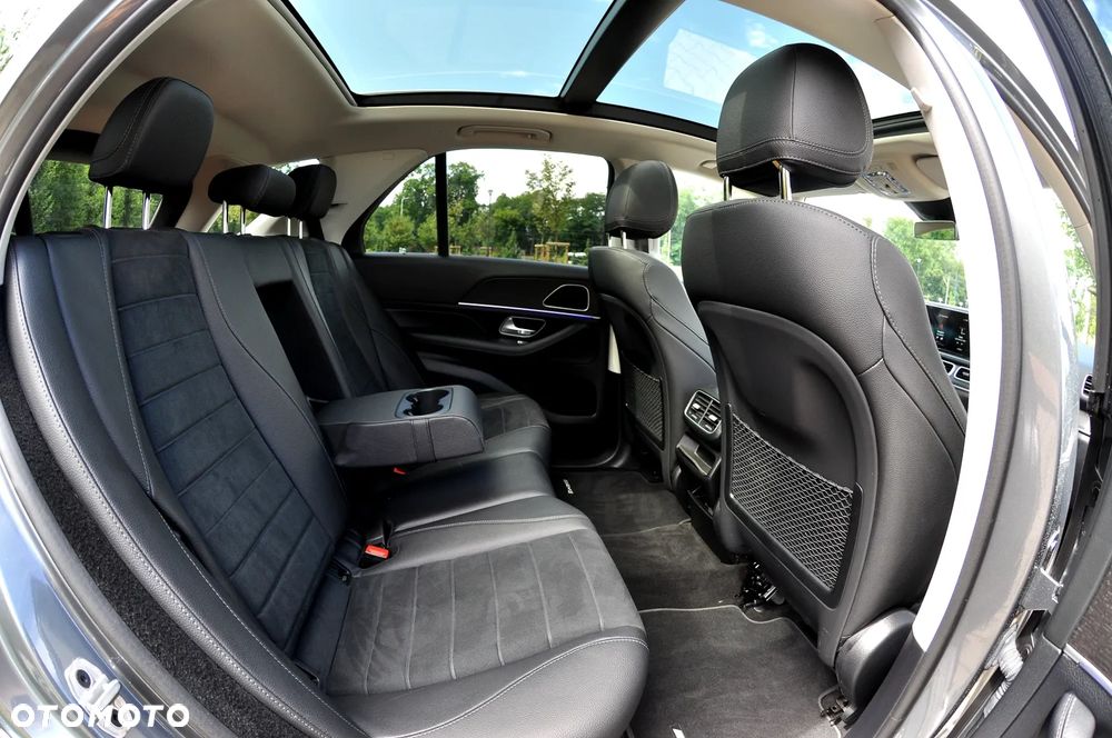 Mercedes-Benz GLE 300 d 4Matic 9G-TRONIC AMG Line - 31