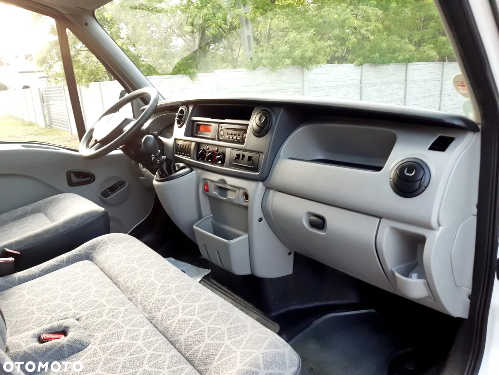Renault Master . - 27