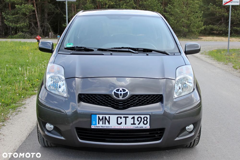 Toyota Yaris 1.33 VVT-i Executive - 12