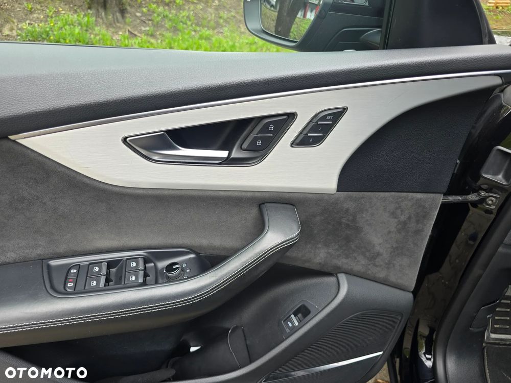 Audi Q8 - 23