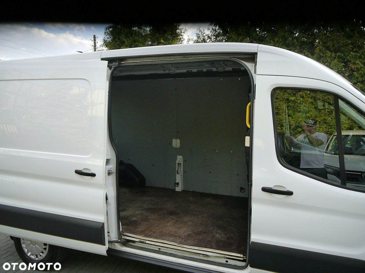 Ford Transit - 12