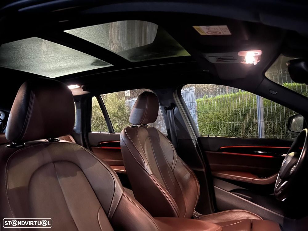 BMW X1 16 d sDrive Auto Line Sport - 10