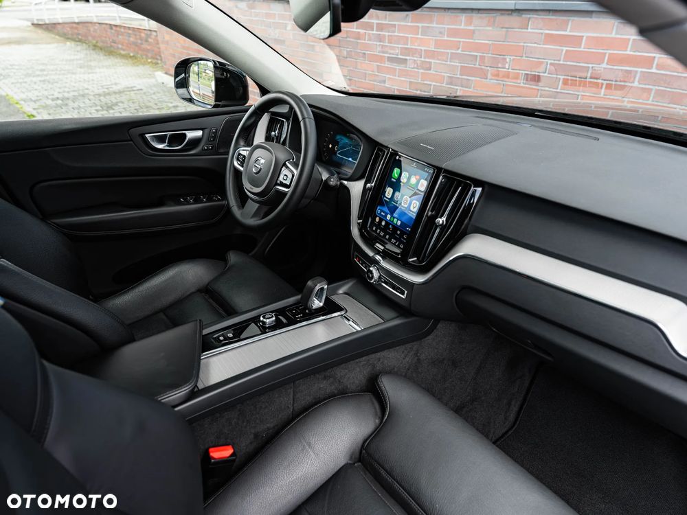 Volvo XC 60 B4 D Plus Bright - 25
