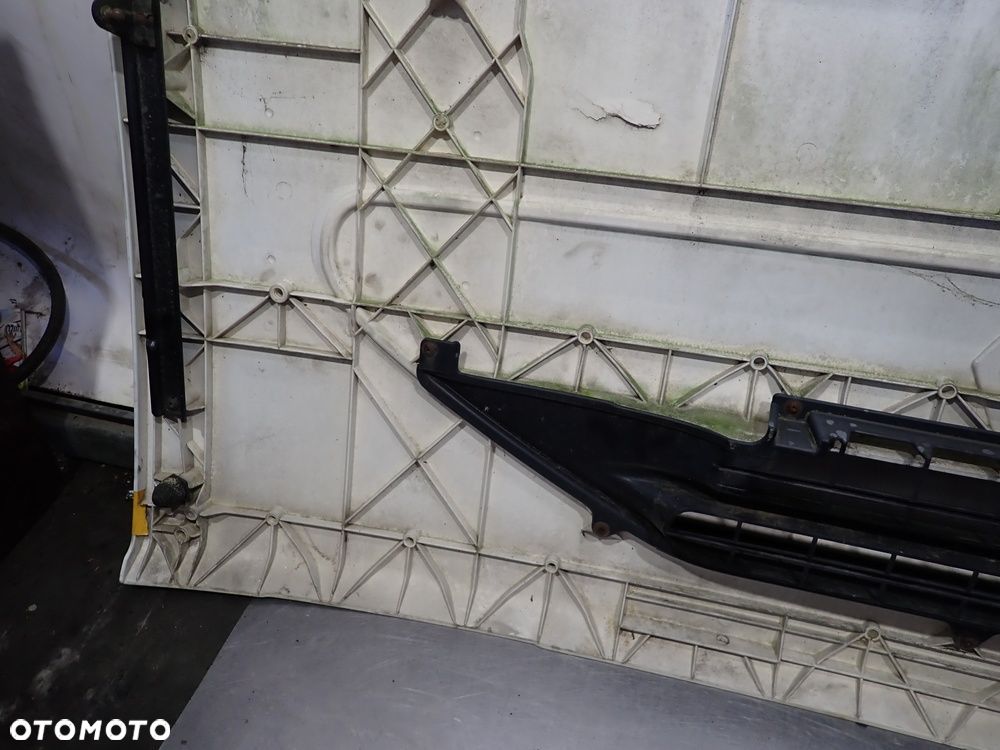 MASKA GRILL RENAULT MIDLUM 4.1 - 7