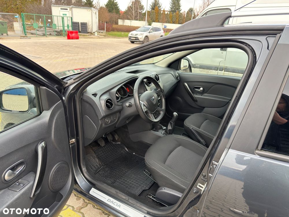 Dacia Logan 0.9 TCe Outdoor S&S - 10