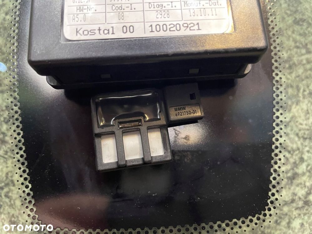 Szyba czolowa przod przednia sensor swiatel czujnik deszczu BMW X1 E84 - 6