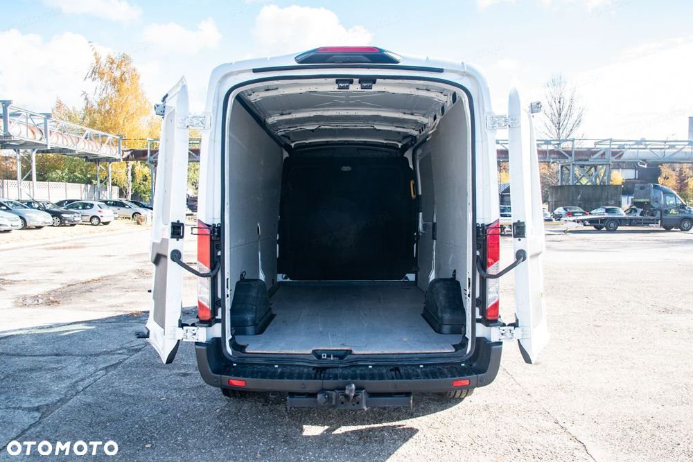 Ford Transit 350 L3H2 Trend 2.0 130KM - 11