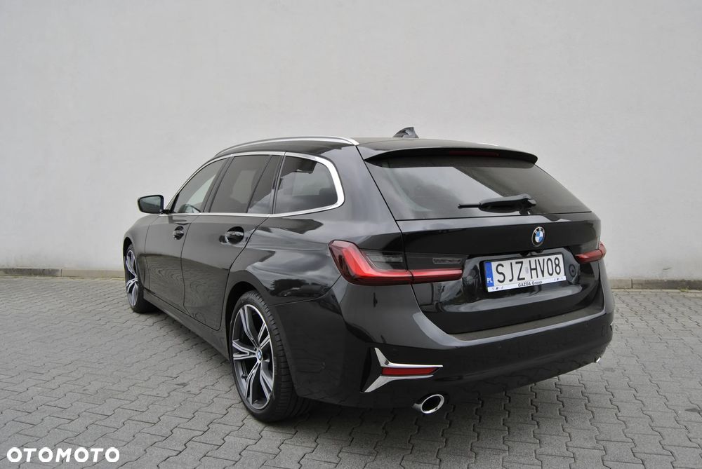 BMW Seria 3 320d xDrive Sport Line - 10
