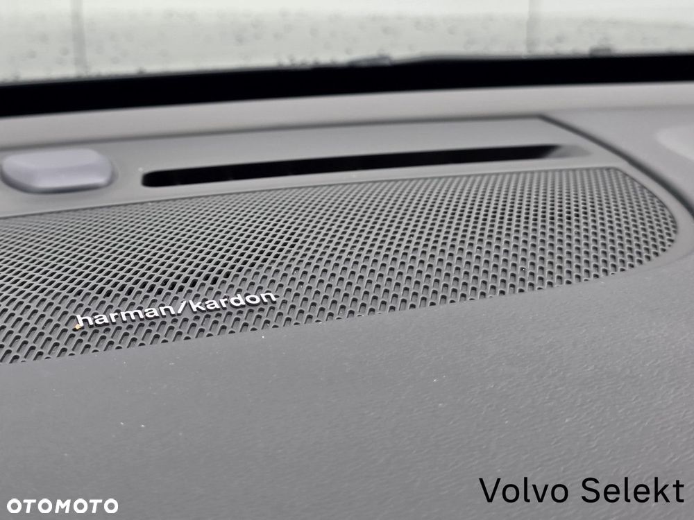 Volvo XC 40 - 33