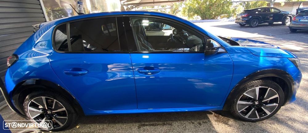 Peugeot e-208 50 kWh GT Line - 4