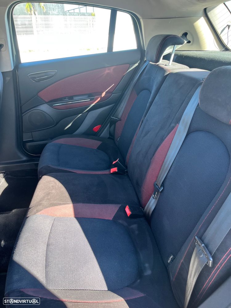 Fiat Bravo 1.6 M-Jet Dynamic - 11