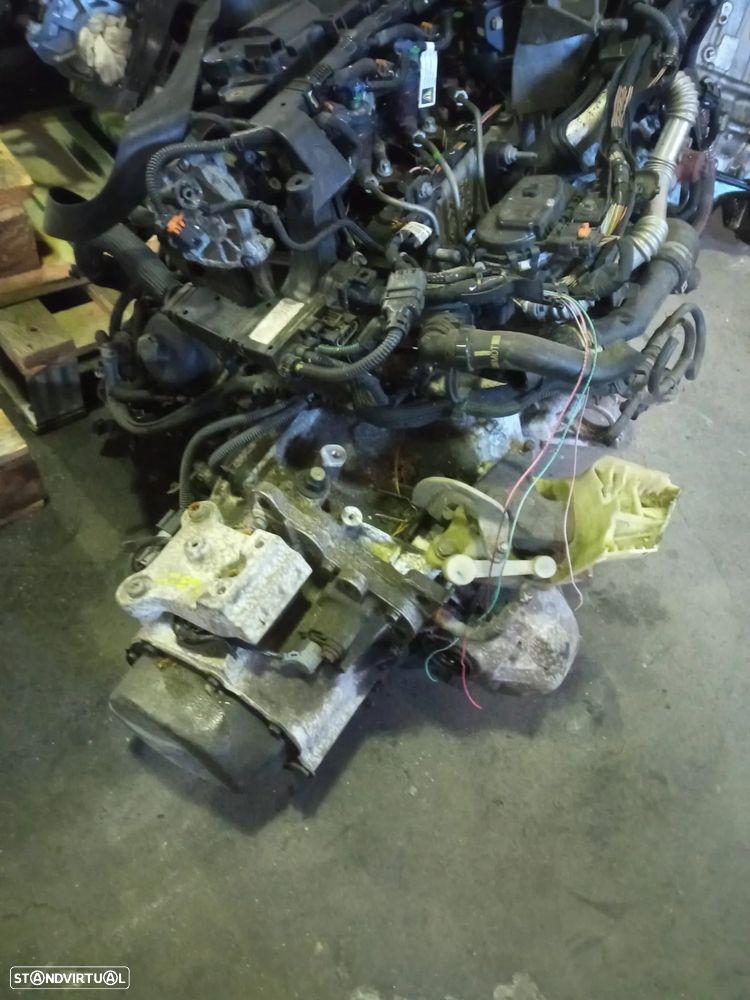 Caixas de velocidades Peugeot 2008 1.6HDi REF: 20DP32 - 2