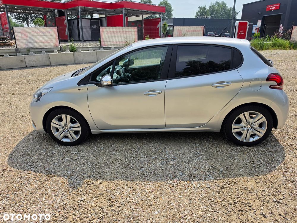 Peugeot 208 82 PureTech Style - 3
