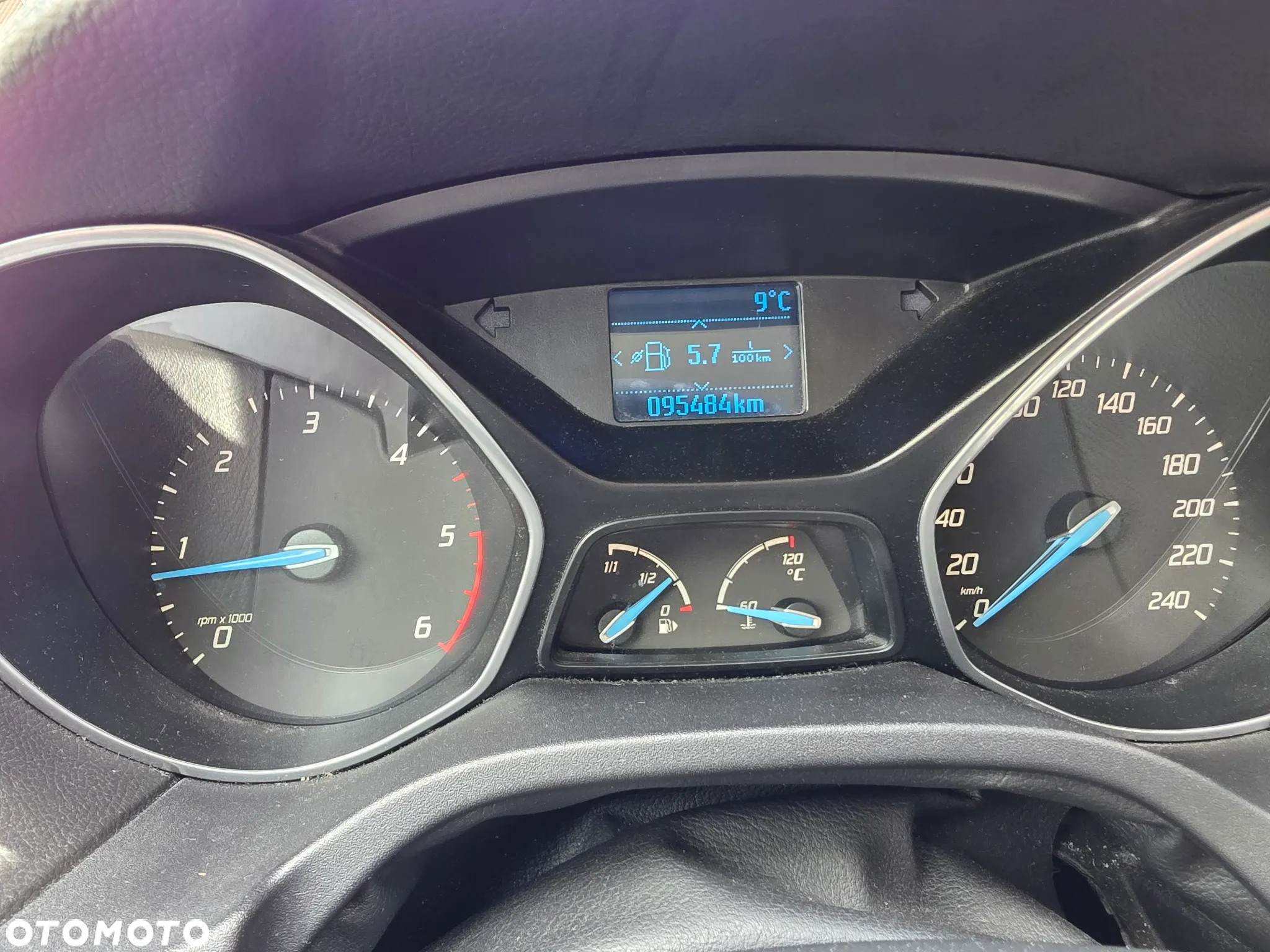 Ford Focus - 11