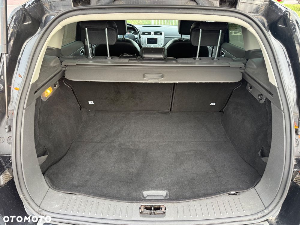 Ford Kuga 2.5 4x4 Titanium - 13