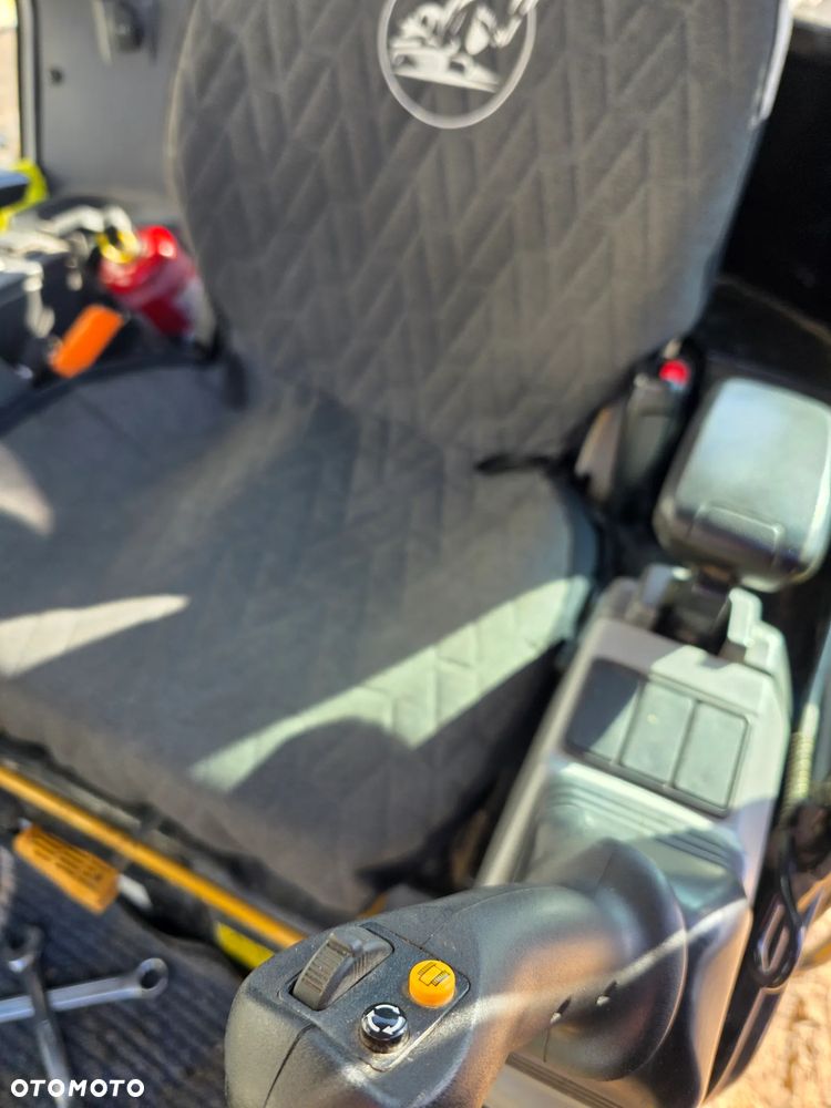 Caterpillar 302.7 CR - 12