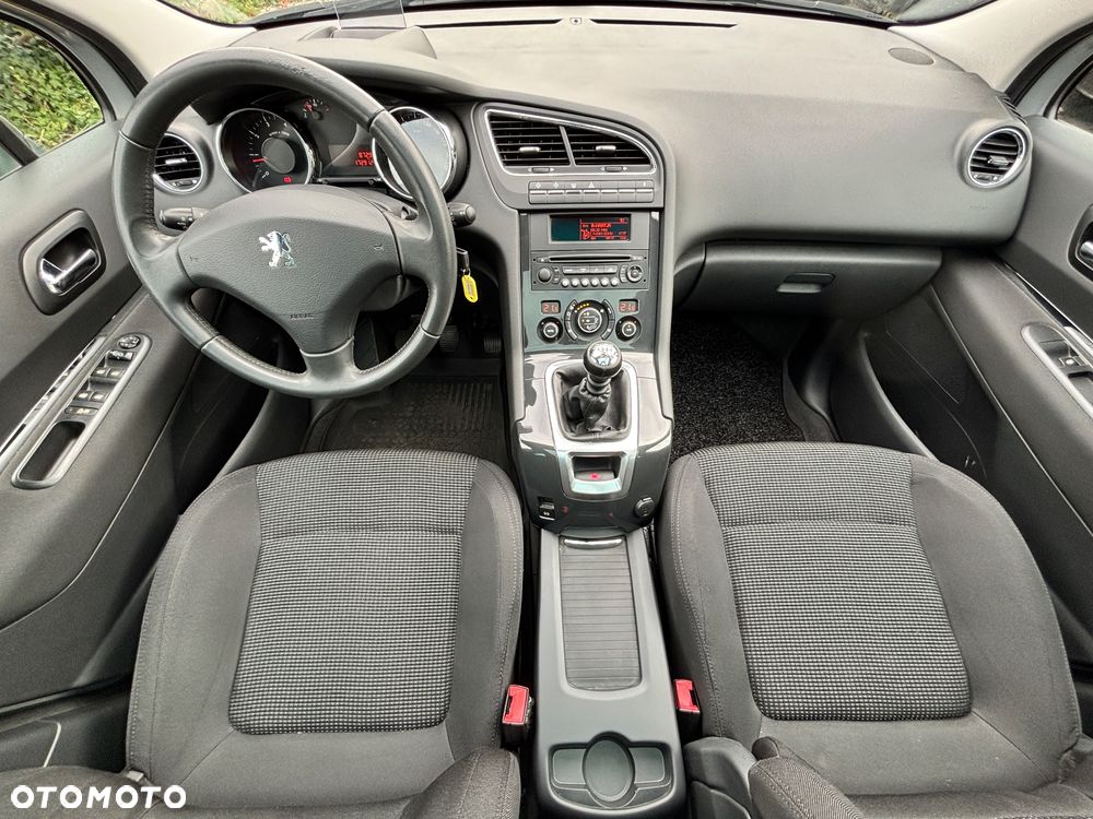 Peugeot 5008 1.6 THP Family 7os - 2