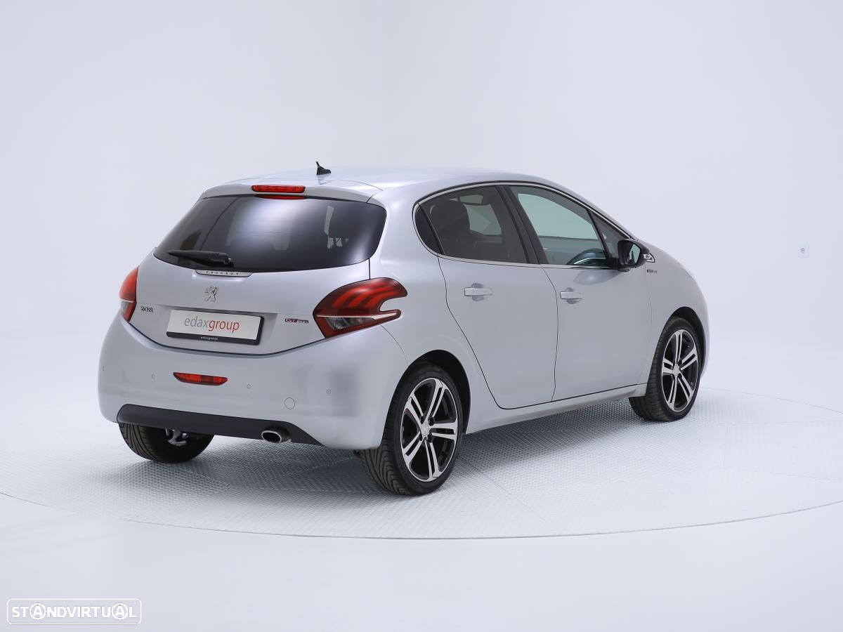 Peugeot 208 - 3