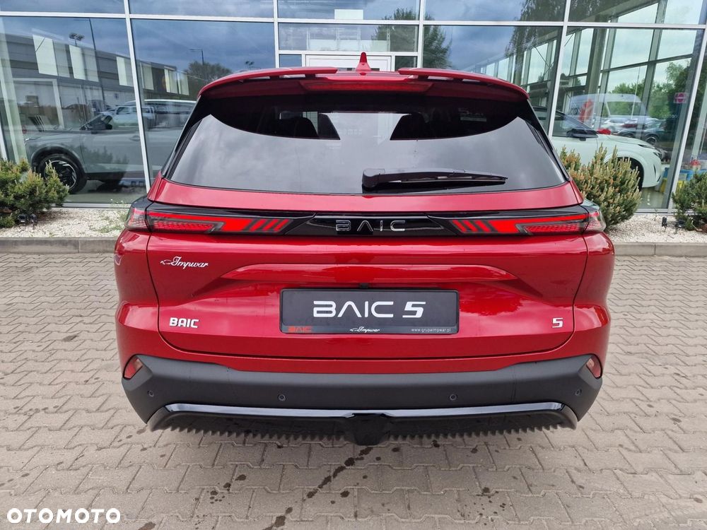 BAIC 5 - 5