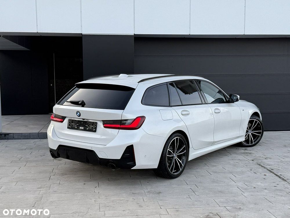 BMW Seria 3 320d xDrive Edition M Sport Shadow - 33