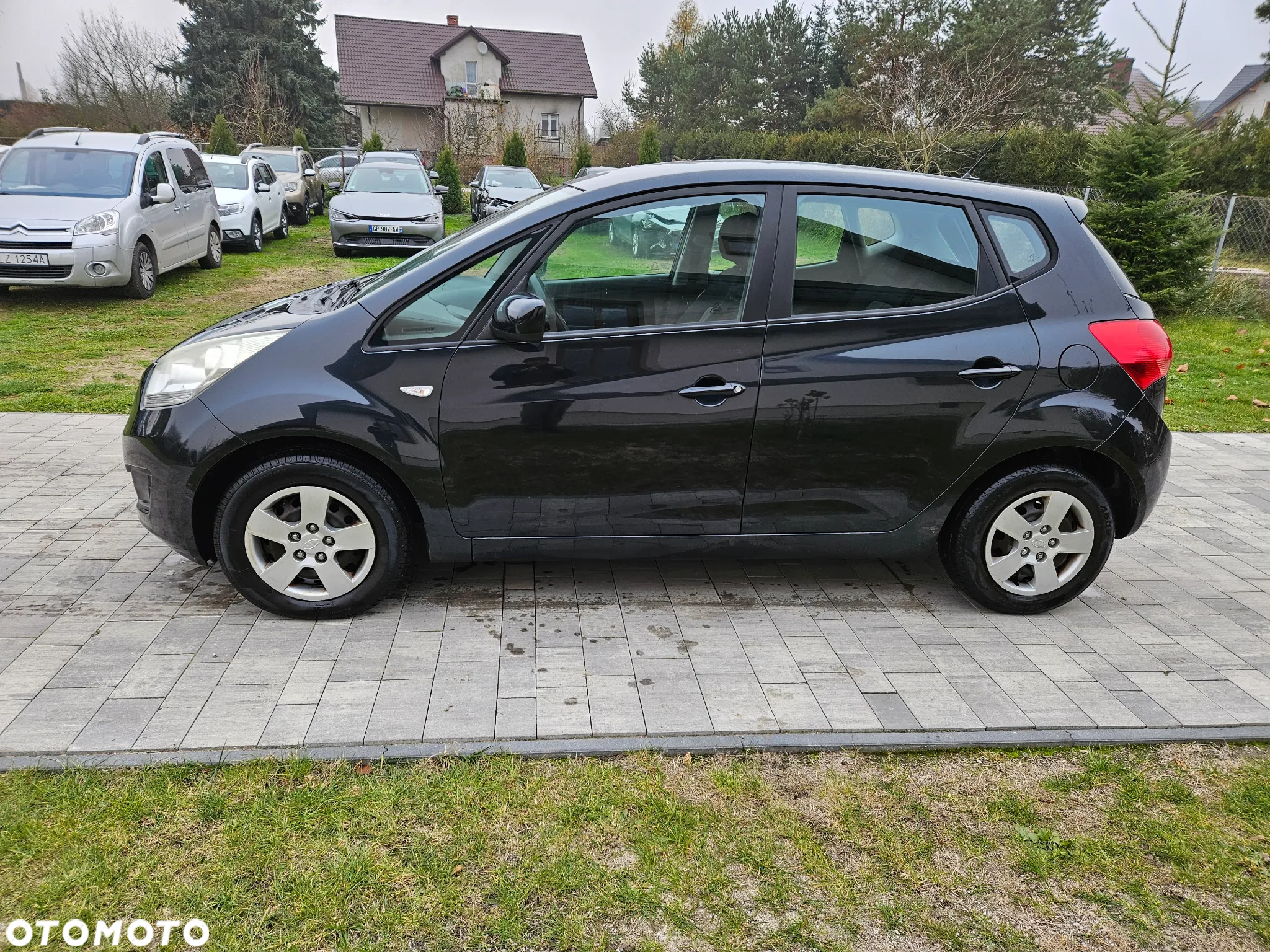 Kia Venga - 6