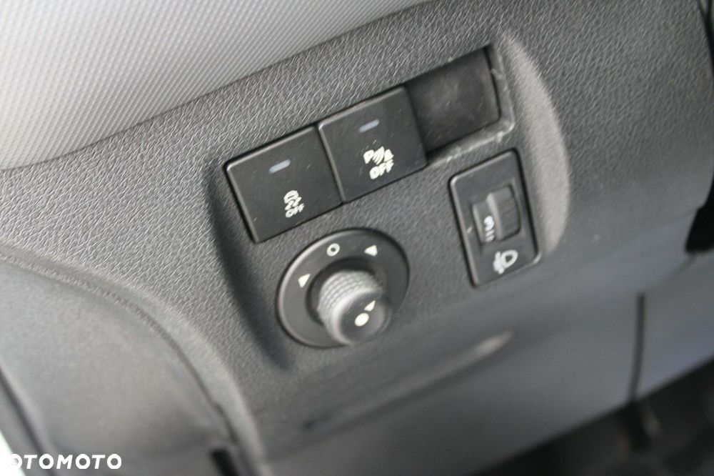 Peugeot Partner - 13