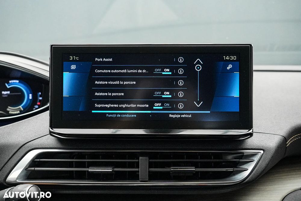 Peugeot 3008 PHEV 300 EAT8 4X4 GT - 28