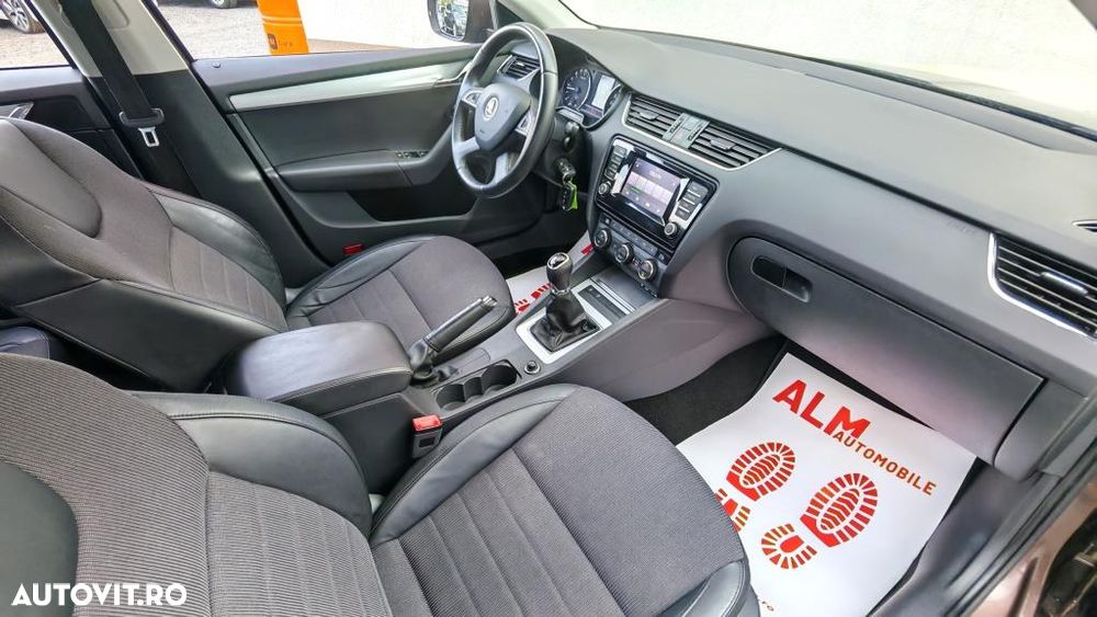 Skoda Octavia 1.6 TDI DPF Elegance - 7
