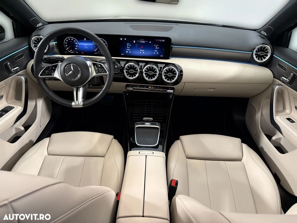 Mercedes-Benz A 200 MHEV 7G-DCT - 11