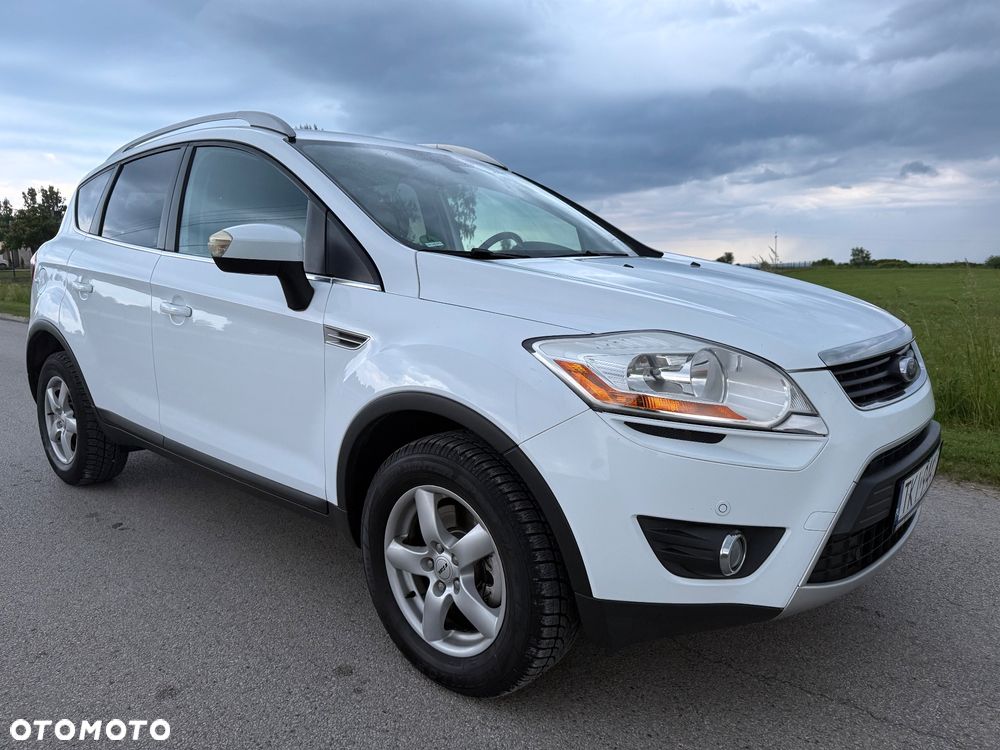 Ford Kuga 2.0 TDCi 4x4 Titanium - 4