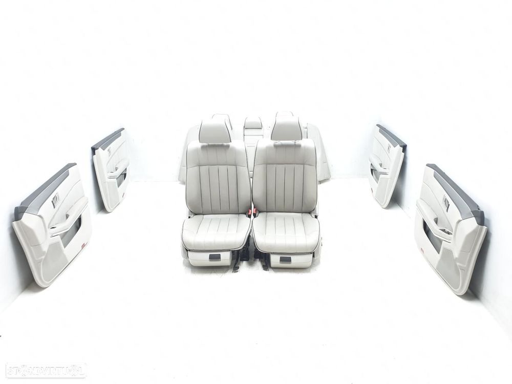 CONJUNTO COMPLETO DE BANCOS MERCEDES-BENZ CLASE E BM 212 LIM. - 1