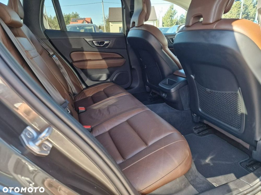 Volvo V60 D3 Geartronic Momentum Pro - 14
