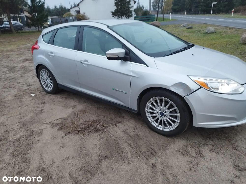 Ford Focus - 11
