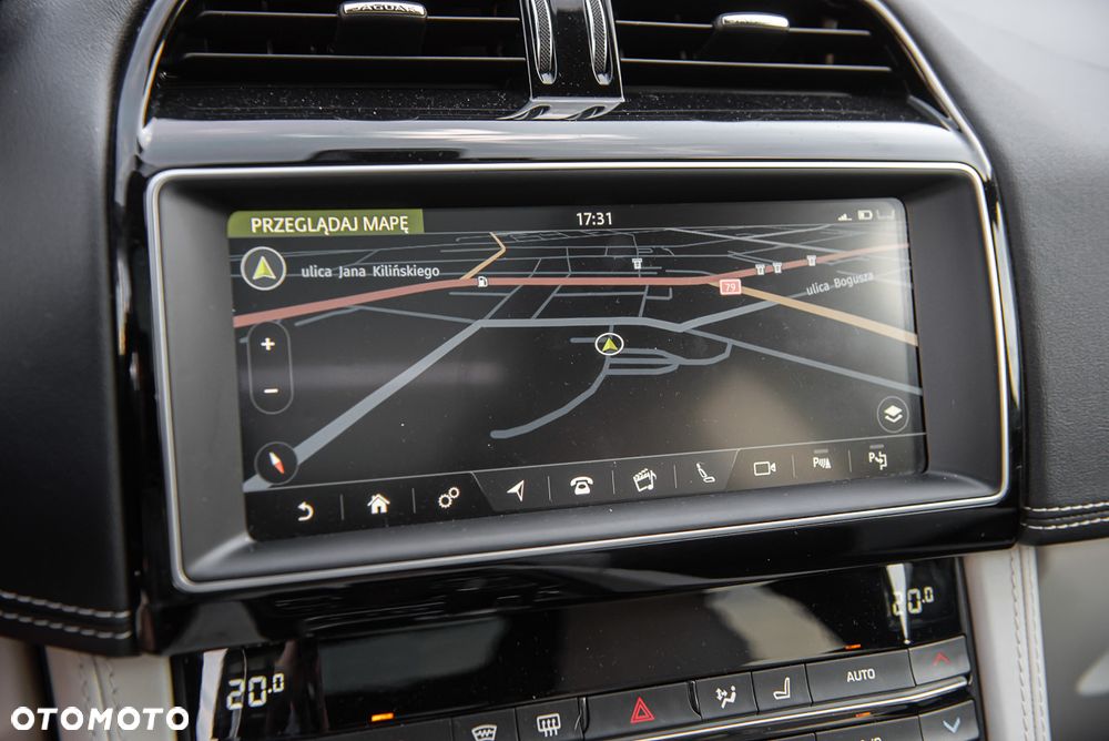 Jaguar F-Pace 5.0 V8 P550 AWD SVR - 26