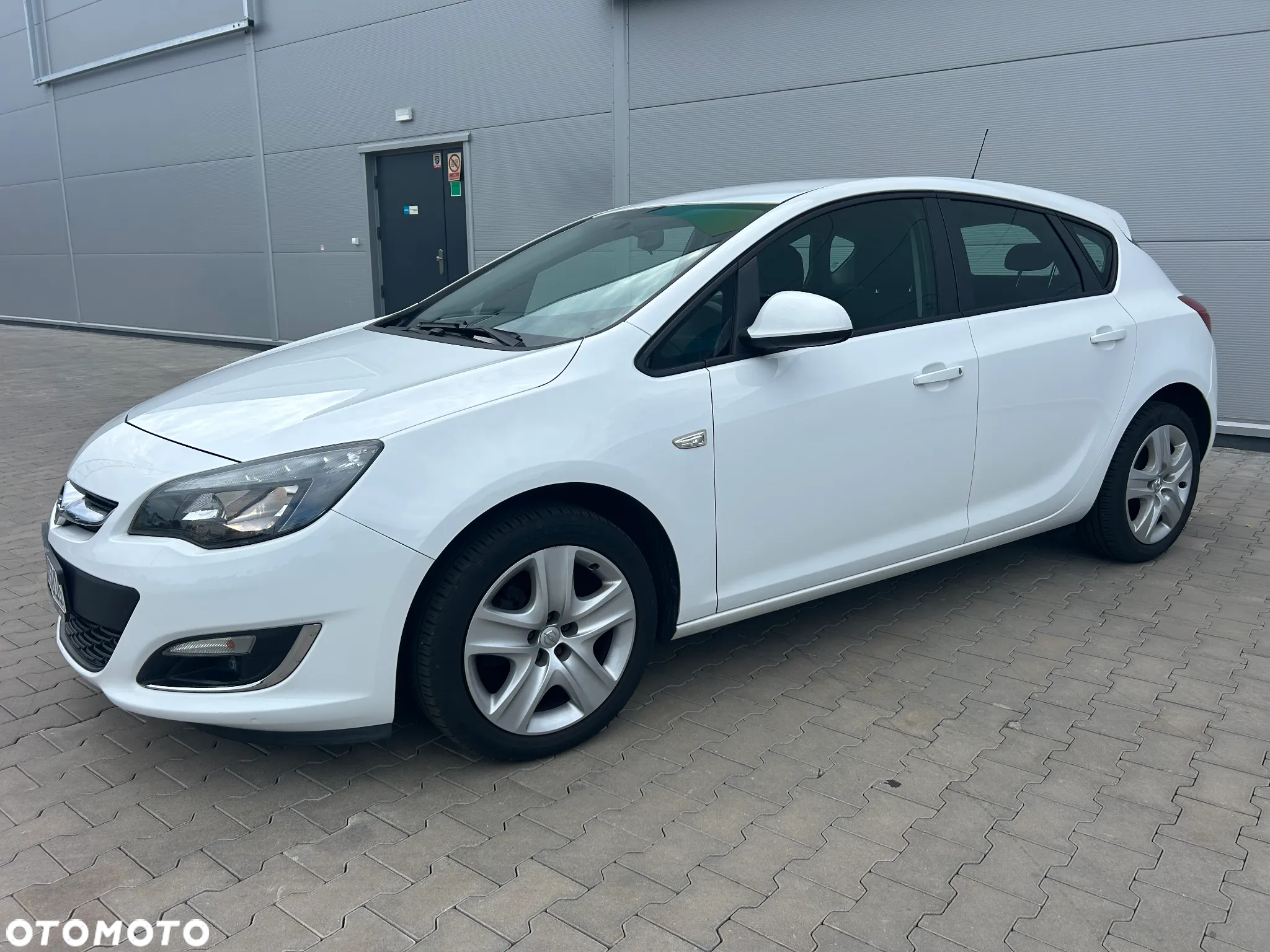 Opel Astra IV 1.4 Active - 9