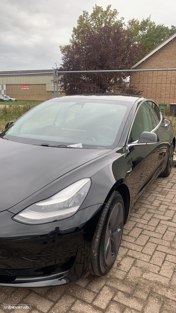 Tesla Model 3 Standard Range Plus RWD - 1