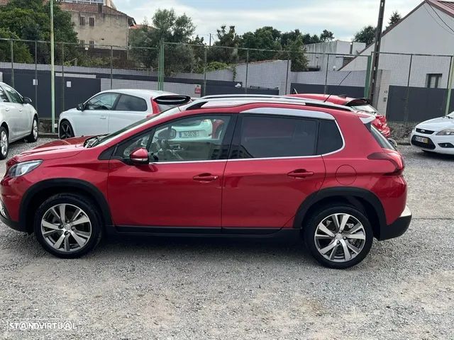 Peugeot 2008 1.2 PureTech Allure - 2
