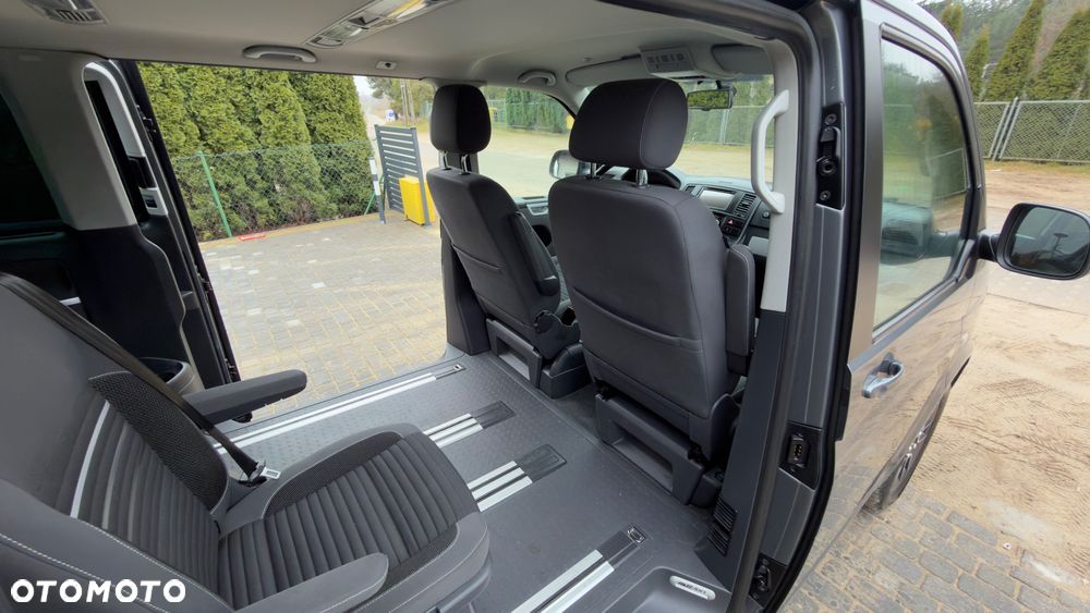 Volkswagen Multivan - 18