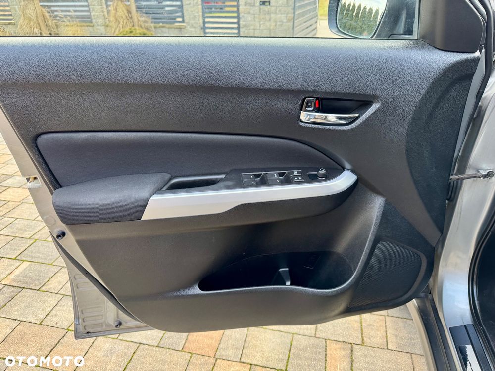 Suzuki Vitara 1.6 (4x2) Comfort+ - 11