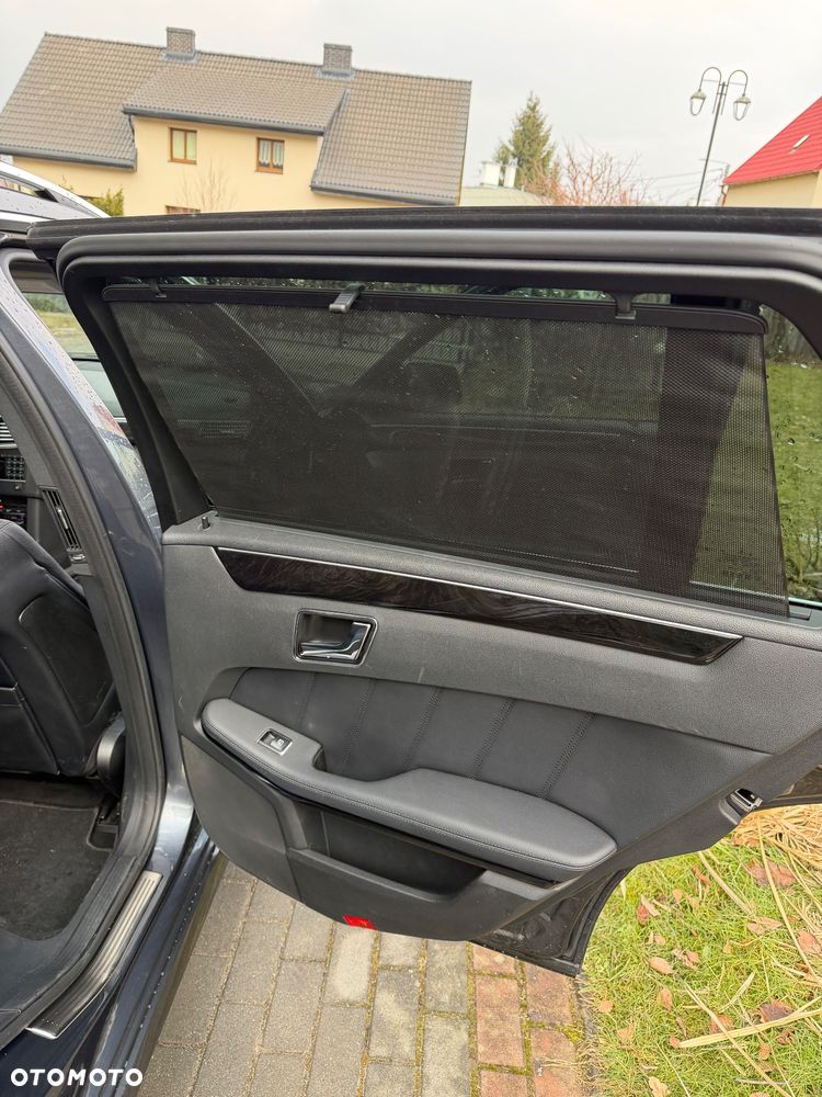 Mercedes-Benz Klasa E 300 CDI BlueEff Avantgarde - 17