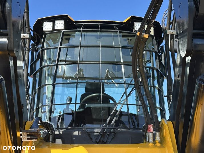 JCB 437 S5 WasteMaster - 40