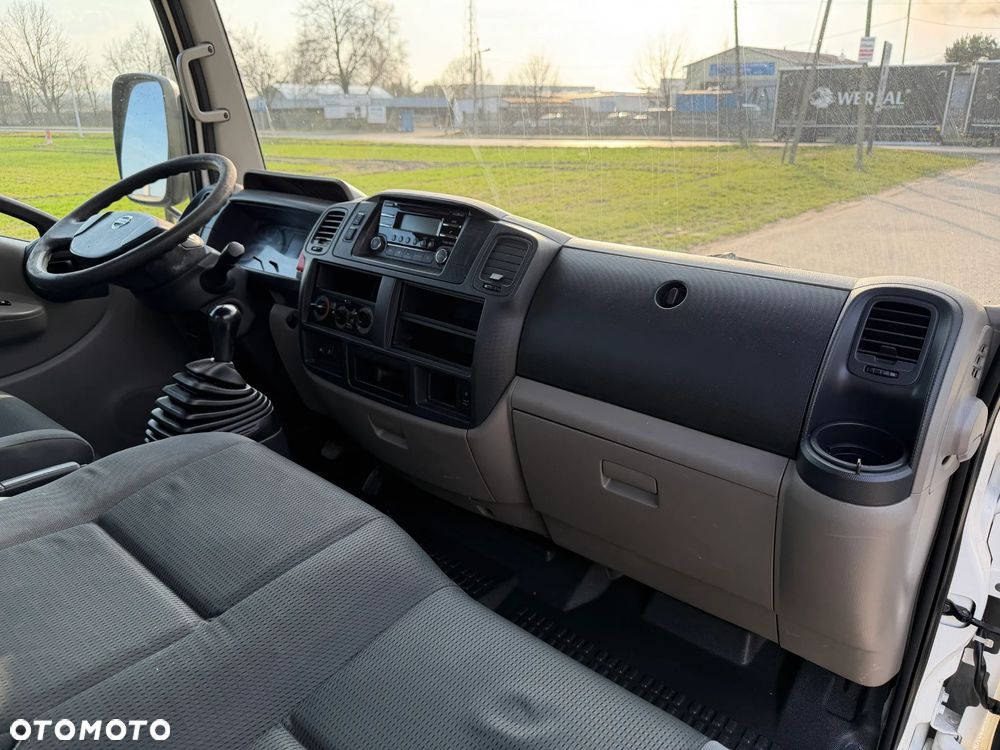 Nissan NT400 * CABSTAR * 2.5 / 125KM * Rama do zabudowy * Rozstaw osi: 3.7m * - 33